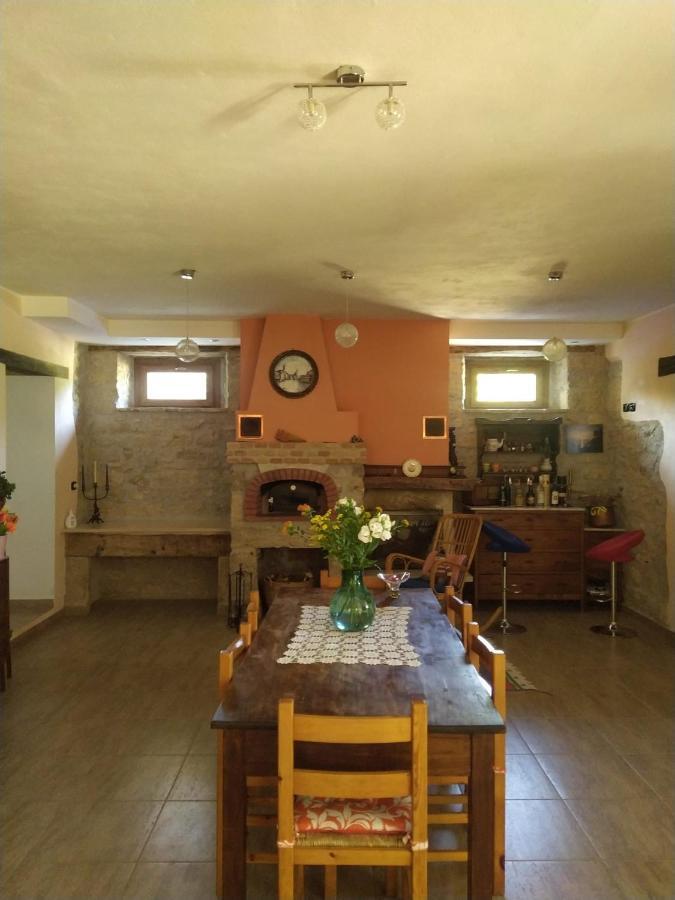 B&B Casale Giovannozzi 아스콜리피체노 외부 사진